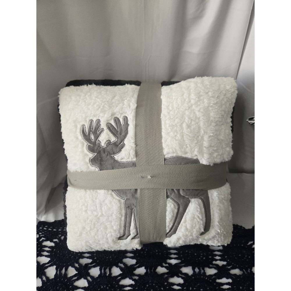 Moose Pillow 16x16, Plaid Blanket 50x60, Sherpa Material. ‎ NEW